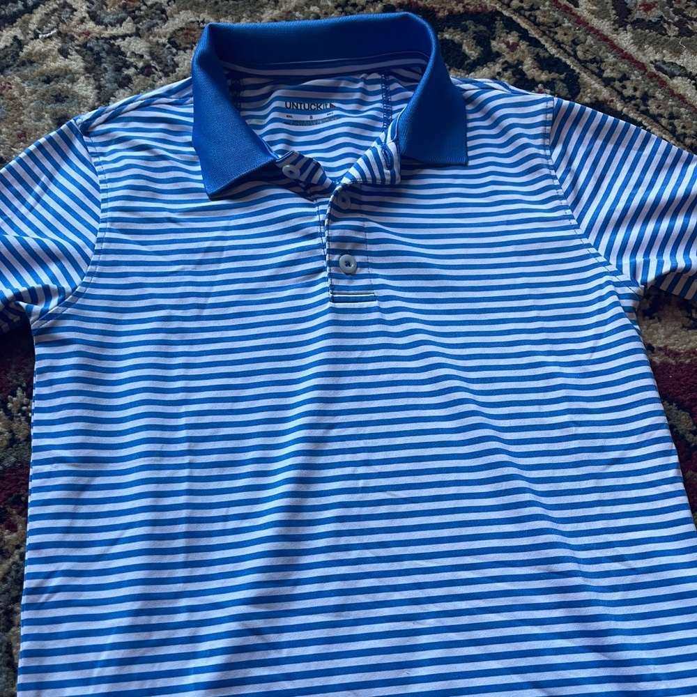 Boys Untuckit shirt size 8